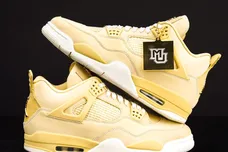 air-jordan-4-marquette-pe-sneaker-news