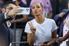 Kim Kardashian Robbery Trial Begins Paris Pop Culture News