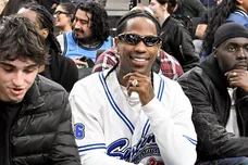 travis-scott-x-fragment-x-air-jordan-1-low-og-sneaker-news