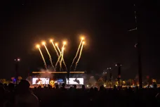 Syndication: Desert Sun