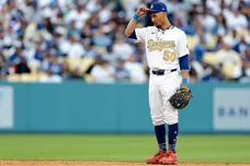 mookie-betts-air-jordan-4-cleats-sneaker-news