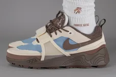 travis-scott-x-nike-zoom-field-jaxx-leche-blue-sneaker-news
