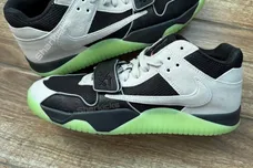 chase-b-x-travis-scott-x-jordan-jumpman-jack-sneaker-news