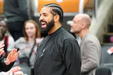 Drake Arena Sing For Him UK Tour Manchester Hip Hop News