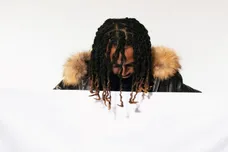 lelo-mourning-money-stream