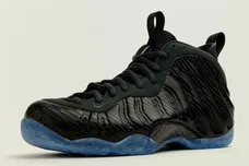 nike-air-foamposite-one-carbon-fiber-sneaker-news