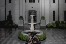 Destory-Lonely-Broken-Hearted-3