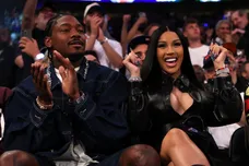 cardi-b-fan-reactions-to-pregnancy-hip-hop-news