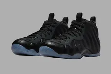 nike-air-foamposite-one-carbon-fiber-sneaker-news