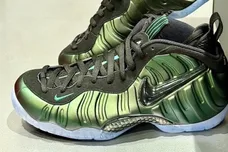 nike-air-foamposite-pro-pine-green-sneaker-news