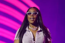 Remy Ma Eazy The Block Captain Chiefs Game Relationship News