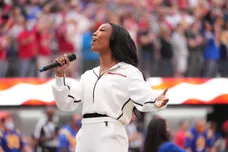 Brandy Explains Ending Chicago Concert Monica Music News