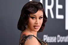TOPSHOT-US-ENTERTAINMENT-MUSIC-GRAMMYS-AWARD-ARRIVALS