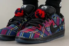 nike-sb-dunk-low-nardwuar-sneaker-news