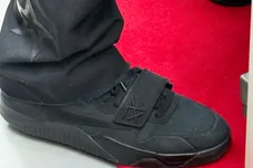 jordan-jumpman-jack-triple-black-sneaker-news