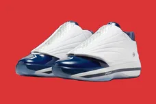 air-jordan-4016-midnight-navy-sneaker-news