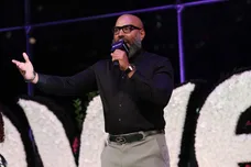 Apple Music and gamma. Present “Flowers: Mariah Carey and SZA in Conversation"