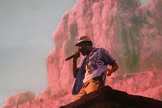 Syndication: Desert Sun