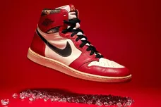 sothebys-auction-air-jordan-1-chicago-sneaker-news