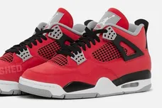 air-jordan-4-toro-bravo-sneaker-news