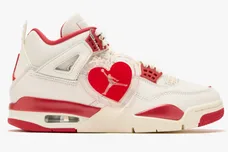 air-jordan-4-valentines-day-sneaker-news