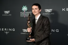 Syndication: Desert Sun