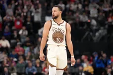 steph-curry-wears-black-cat-4s-cp3-pes-kobe-4s-sneaker-news