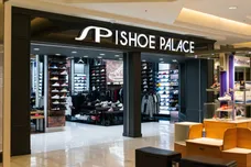 shoe-palace-shock-drops-air-jordan-1-bred-85-sneaker-news