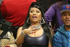 Deon Cole Makes Fun Of Nicki Minaj NAACP Image Awards Prayer