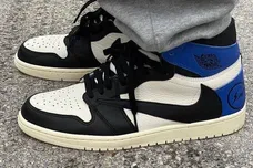 travis-scott-x-fragment-x-air-jordan-1-high-sample-sneaker-news