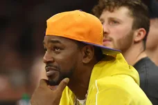 J Cole Pulls Up Camron Talk With Flee Show After Lawsuit