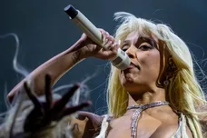 Syndication: Desert Sun