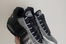 palace-x-nike-air-max-95-silver-sneaker-news