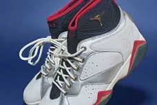trophy-room-x-air-jordan-7-sample-sneaker-news