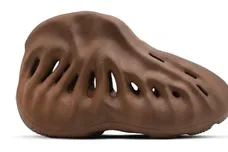 yeezy-foam-boot-sample-sneaker-news