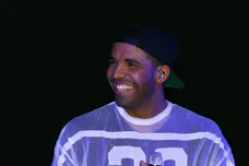 Brands Drake Sculpture Trend