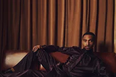 BERNARR.