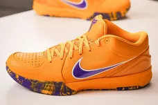nike-kobe-4-protro-draft-day-lakers-iv6592-700-1
