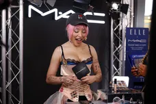 Doja Cat Storms MAC Tik Tok Live In London