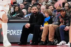 Sauce Walka Reaction Deen The Great Playing Drake