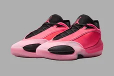 SneakerHeader.001
