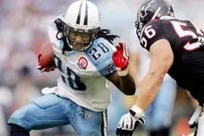 Tennessee Titans running back Chris Johnson (28) runs for good yardages against the Houston Texans at LP Field in Nashville on