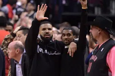 May 25, 2019; Toronto, Ontario, CAN;   Recording artist Drake waves toward the Milwaukee Bucks bench in the closing moments of