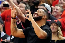 Drake Ella Langley Show Praising Goated Pen