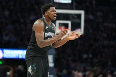 NBA: Playoffs-San Antonio Spurs at Minnesota Timberwolves