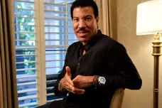 Multiple Grammy winning singer/song writer Lionel Richie. Portrait shot at the Beverly Hills Hotel.Xxx Lionel Richie