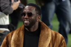 Feb 4, 2018; Minneapolis, MN, USA; Recording artist P. Diddy a/k/a Sean Combs prior to the game between the New England Patriots