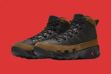 SneakerHeader.001