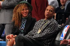 Apr 1, 2014; Brooklyn, NY, USA; Beyonce and Jay-Z watch the game between the Brooklyn Nets and the Houston Rockets during the