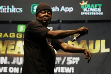 Cliff Hawkins / Staff / Getty Images